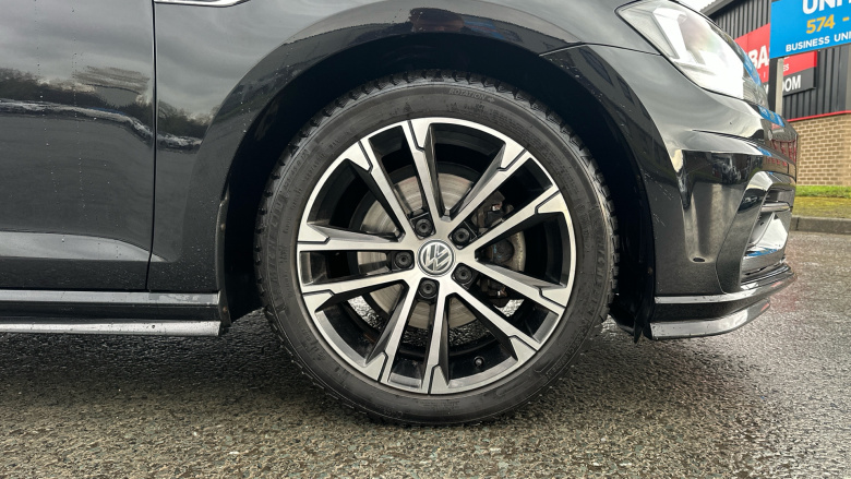 Volkswagen Golf 1.5 TSI EVO 150 R-Line 5dr DSG Petrol Hatchback